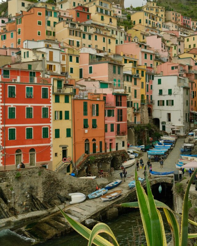 some of my favs from Riomaggiore 😍

which one was your favorite?

#fujifilm #fujix30ii #travelphotographer #xt30ii #fujifeed #35mm #fujiphotographer #fujifilmcamera #mytinyatlas #forbesttravelguide #visualtravelart #iamatraveler #travelht
#cntraveler #somewheremagazine #voyaged #afarmag #amweeklyphoto #fodorsonthego #azurarchive #condenasttraveller #travelinspo #slowliving #postcardplaces #passionpassport #suitcasetravels